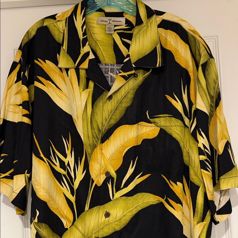 Tommy Bahama Tropical Leaf Print Shirt
